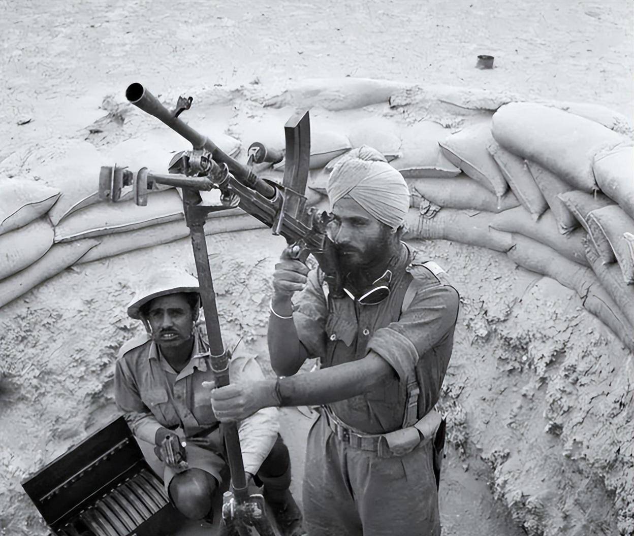 为什么印军宁愿花10分钟裹头巾也不愿佩戴头盔能防弹吗