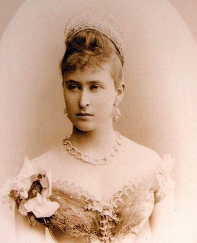 德国皇帝深爱漂亮的表妹,可是表妹嫁给俄国公爵,结局不幸_伊丽莎白