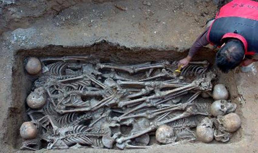 不过他们也并没有要特别认真对待这件事情,一般就是挖一个特别大的坑