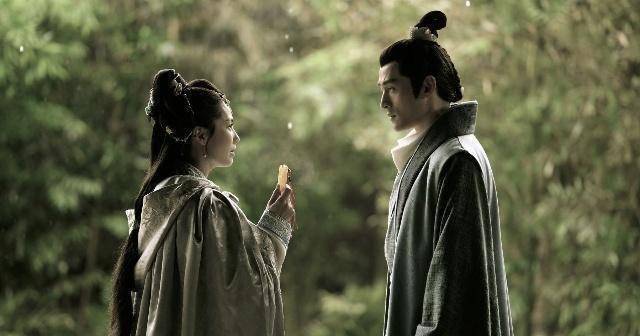 《琅琊榜》无论从剧情,画面,服装,细节,还是演员演技方面,都堪