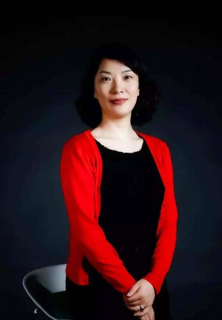 原创童文红阿里的一个小小前台马云分她02的股份如今身价过亿