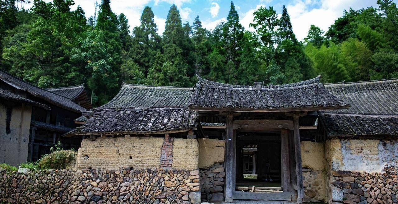 浙江这个偏僻小山村,传承上千年古法制红粬,一年要吃掉50多万斤