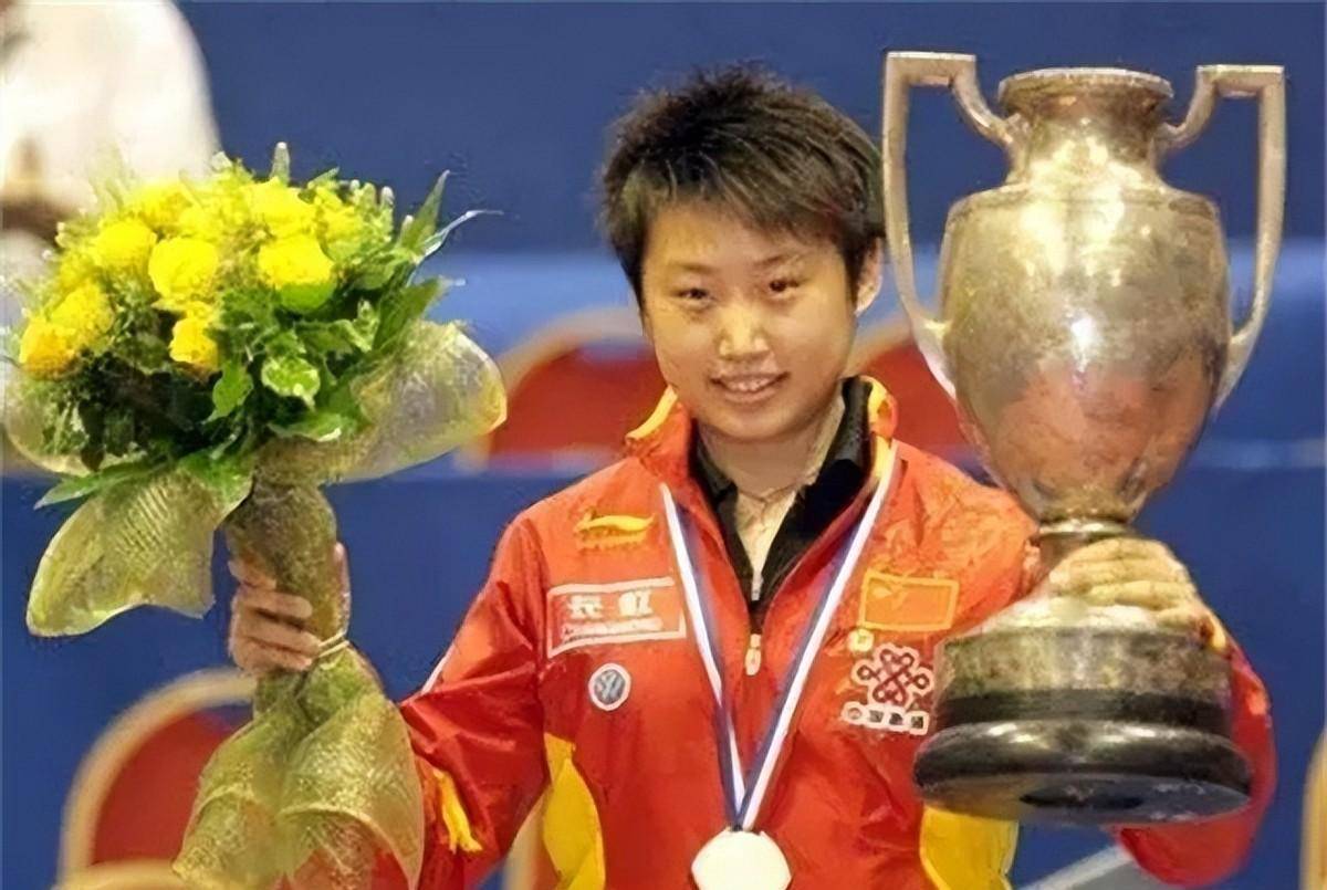 在王楠和张怡宁这两位悍将退役之后,郭跃显然应该成为"一姐"的影嗳