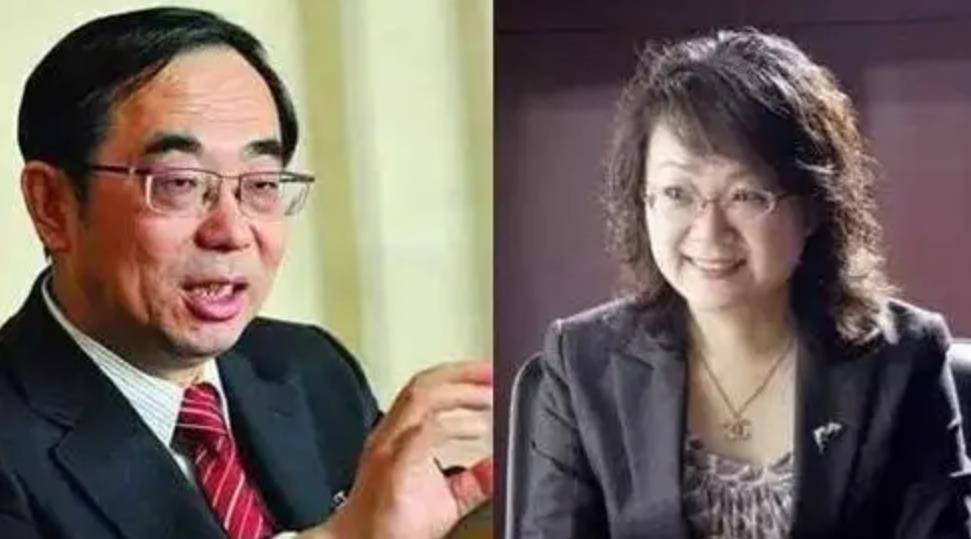 钟慧娟:新晋女首富的"造富传奇"[j].东西南北,2020(09):48-50.