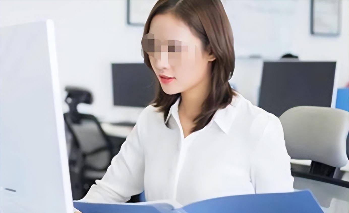 原创2019年27岁女律师助理烧炭自尽留下欠款87万元的14张信用卡