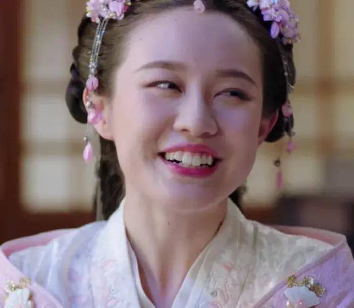 存在,包括蓝盈莹饰演的燕七,应雨宸饰演的玉玲珑以及安冬饰演的红娘子