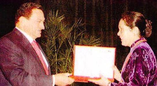 勤勤恳恳研究50年4次申请院士被拒却被美国评上最后怎样