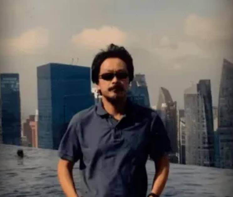 原创重庆亿万富豪每月生活费20万破产妻离子散80岁母亲住养老院