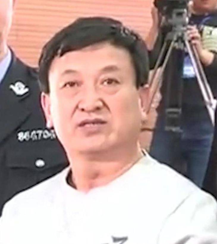 原创姚玉忠盗掘多处古墓赃物价值5亿为何卡里没有一分钱