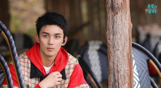 原创《亲爱的客栈》:你被张翰圈粉了吗?_吴磊中_能力_终极