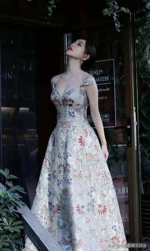 杨蓉身材大秀,绝对吊足你的胃口