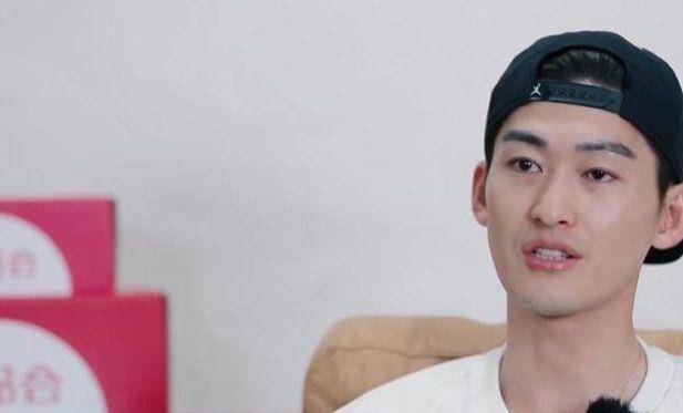 原创原创亲爱的客栈3连早饭都吃不起气的张翰当面怒怼刘涛