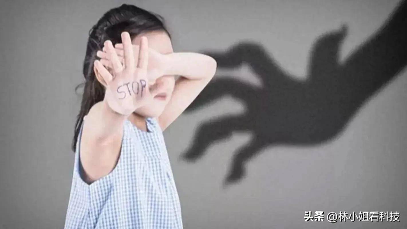太可恶河南一幼师对男童打头踩脸警方介入正在核实