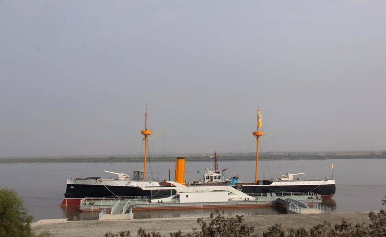 "致远舰"打捞现场:沉没水下121年,图8文物上两字令