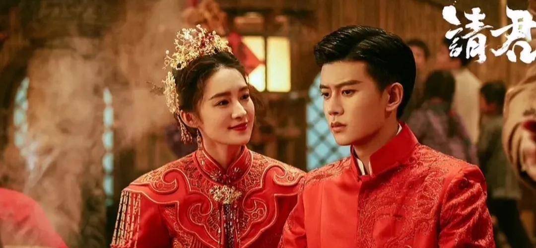 作品《两个人的小森林》,与张彬彬分别饰演可爱的小甜妹和禁欲系教授