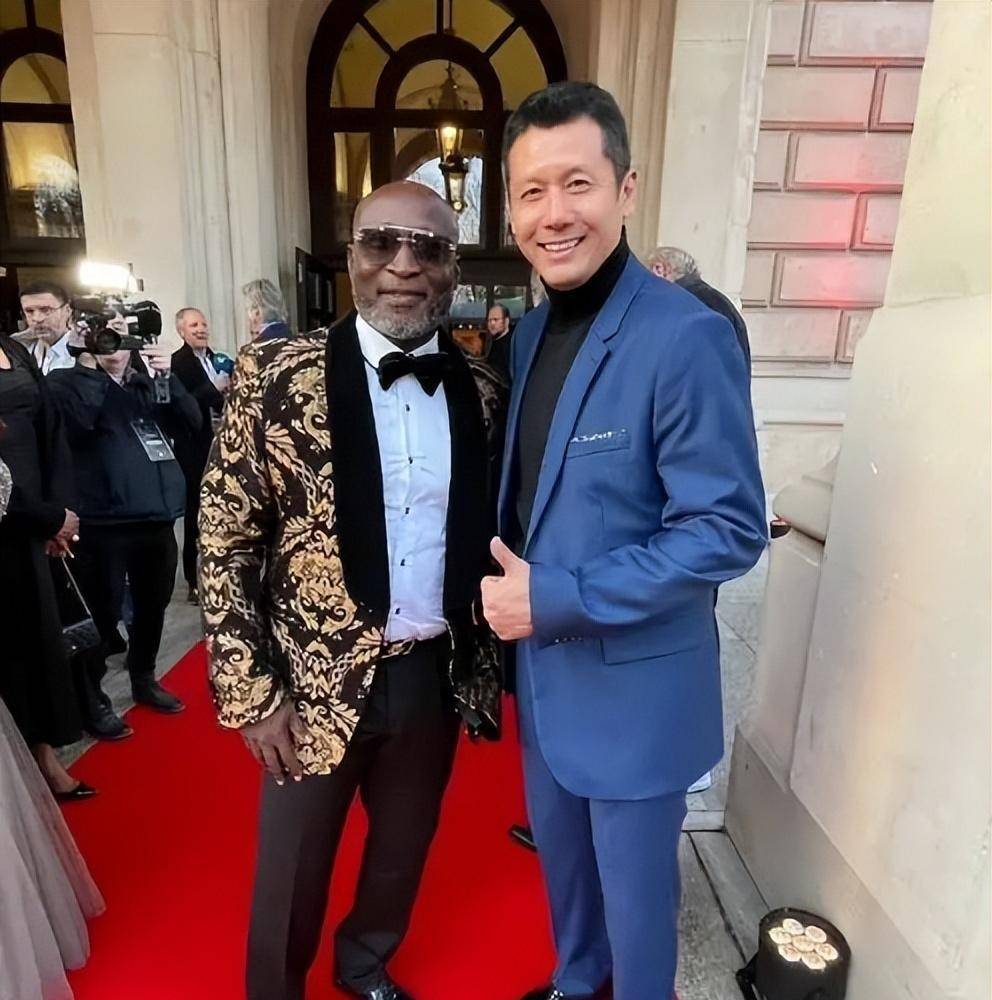 原创不仅是回忆杨晨参加法兰克福125周年庆揭秘他与俱乐部的绑定