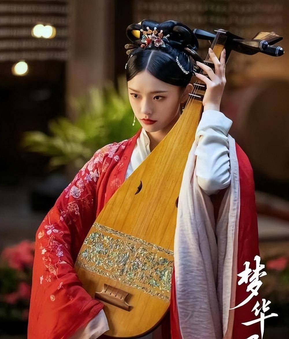 十年后,刘娥人生一路开挂,不仅成为母仪天下的皇后,老公驾崩后,她雄才