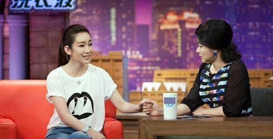 原创被李湘横刀夺爱的秦海璐嫁二婚男生9斤巨婴和婆婆同住很幸福