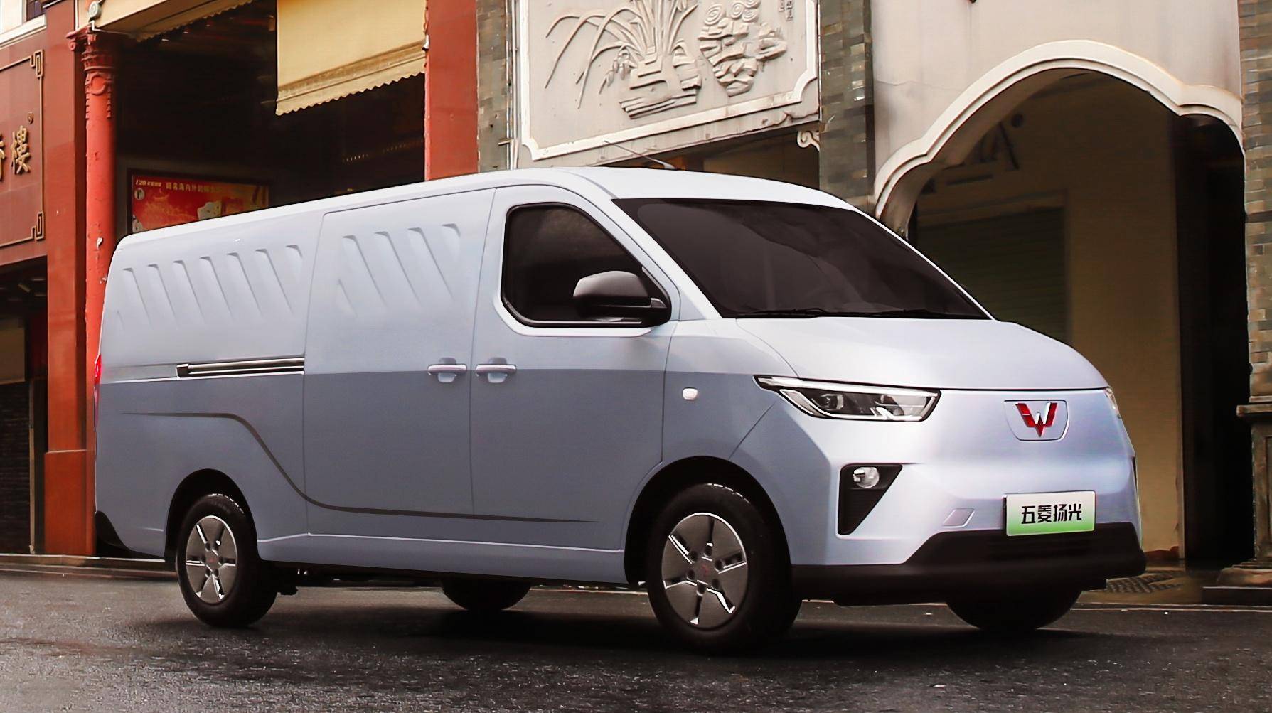 7.18万元起!五菱扬光用"超高性价比"重新定义新能源商用车