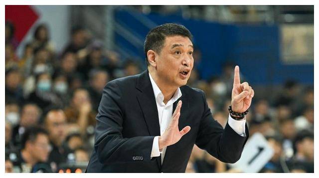 原创北控大战广东周琦遇双塔围剿蕾指引闵军继续冲击季后赛