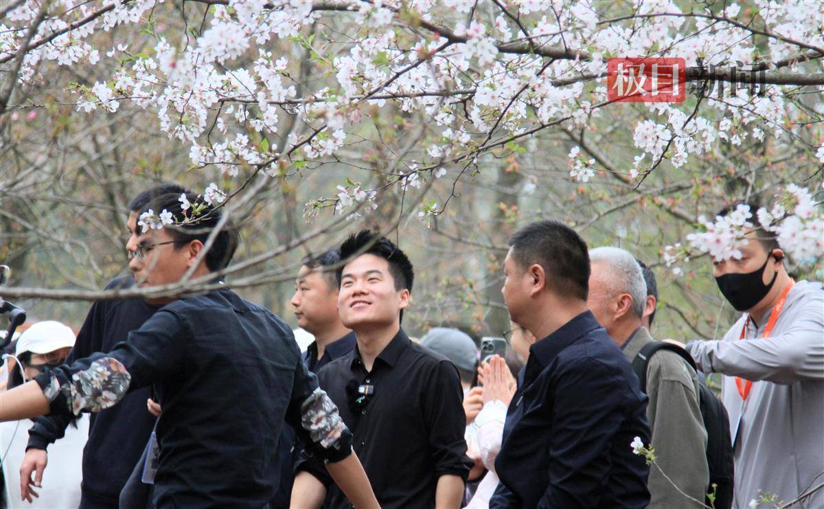 他介绍,在这几天的行程中,能够让大家看到荆楚大地非常多超越期待的