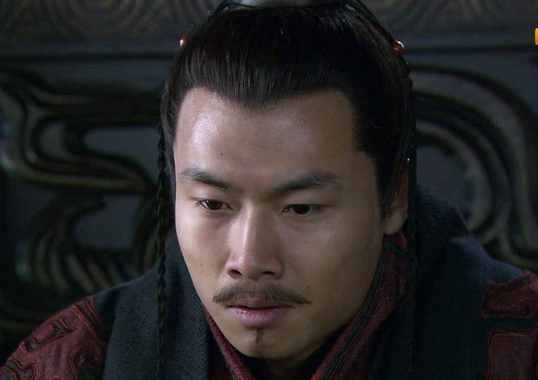 原创曹操一去世他5岁大的小儿子曹干为何立马喊哥哥曹丕为父亲