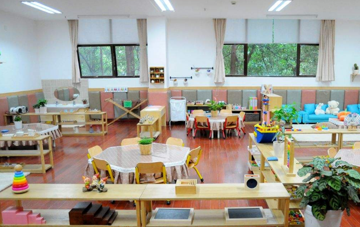 原创选幼儿园要提前一年开始准备这几个方面考虑一下吧