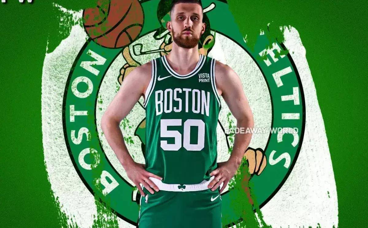 原创美媒列出2024年休赛季有可能离开凯尔特人的8人朱霍勒迪要离开