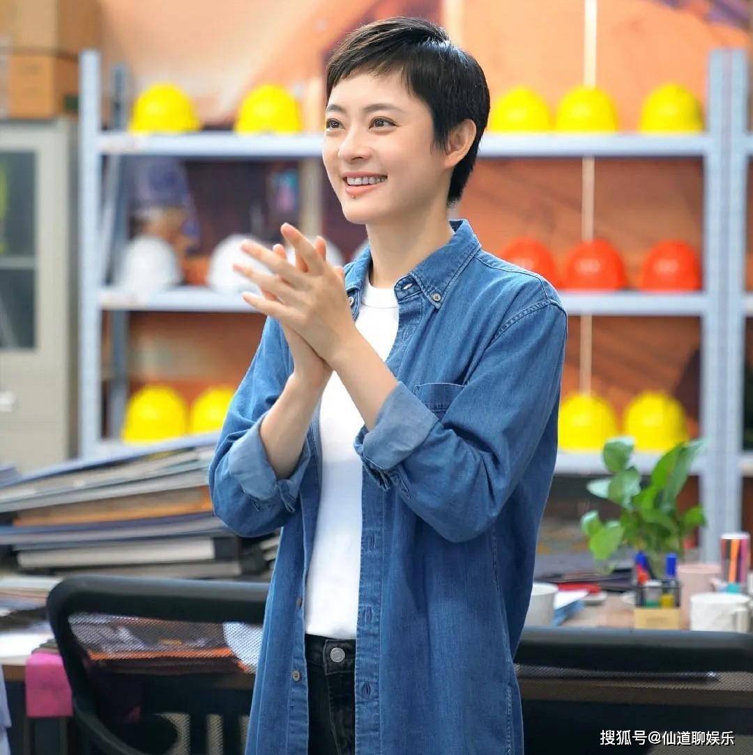 被"黑丝腿"的孙俪惊艳,凶相变福相,甩打针脸几条街_状态_观众_自然