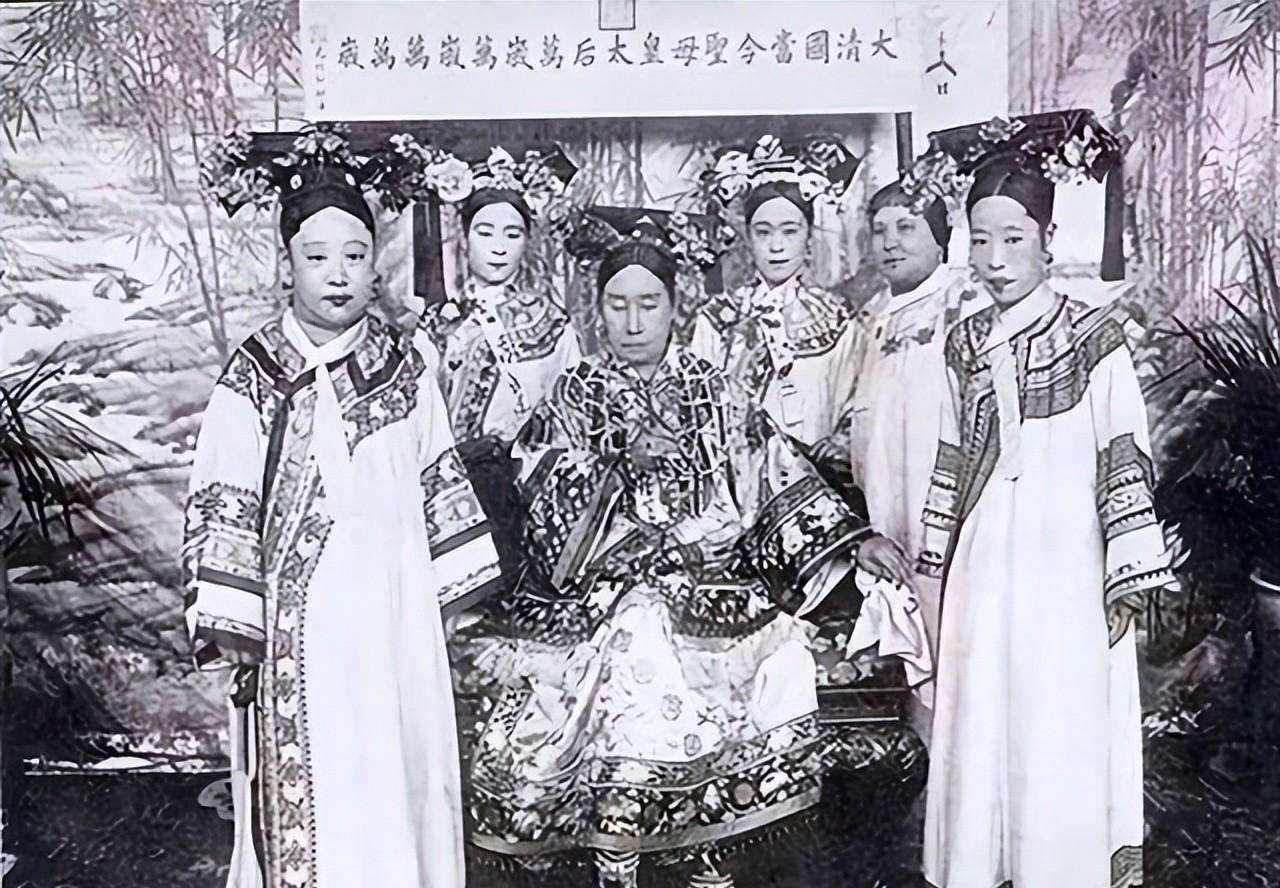 原创洞房花烛夜光绪看到皇后的模样大哭道我们还是做姐弟吧