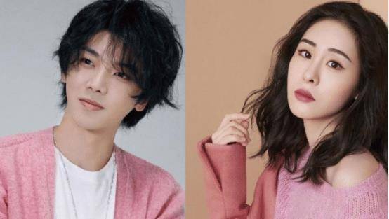 很显然他是一心想要和对方结婚的,但是华晨宇一直没有这方面的想法,也