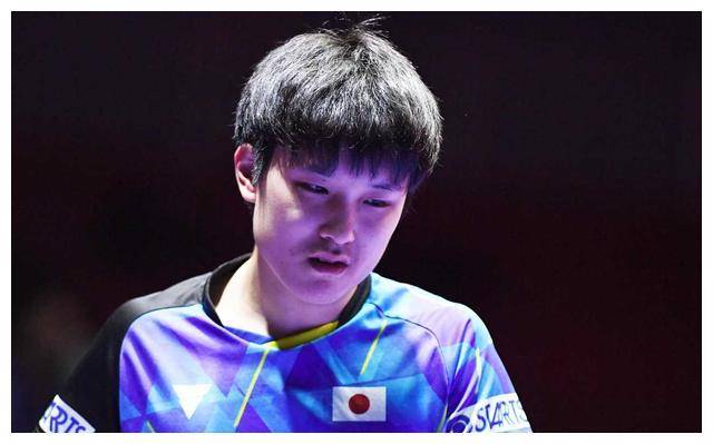 许昕法网直拍掀变革反手强势挑战中国队