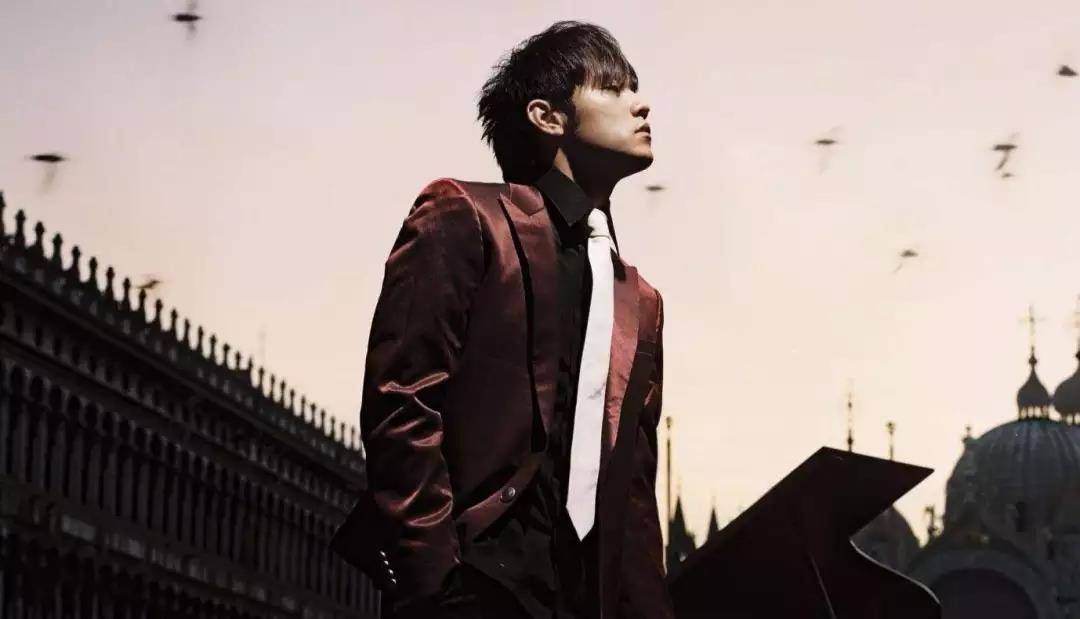 原创羡慕流量歌手的谭维维有没有想过问题可能出在自己身上