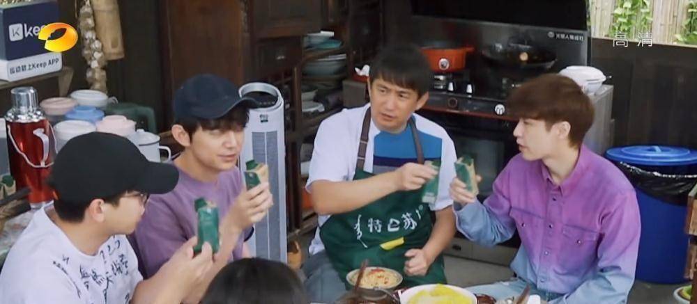 原创向往5收官很感动黄磊透露不确定有第六季张艺兴提前离开