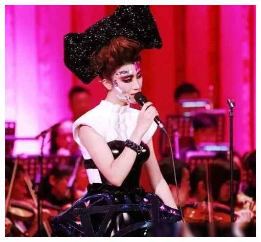 《浪姐5》寒门贵女，从超女冠军到黑心老板。