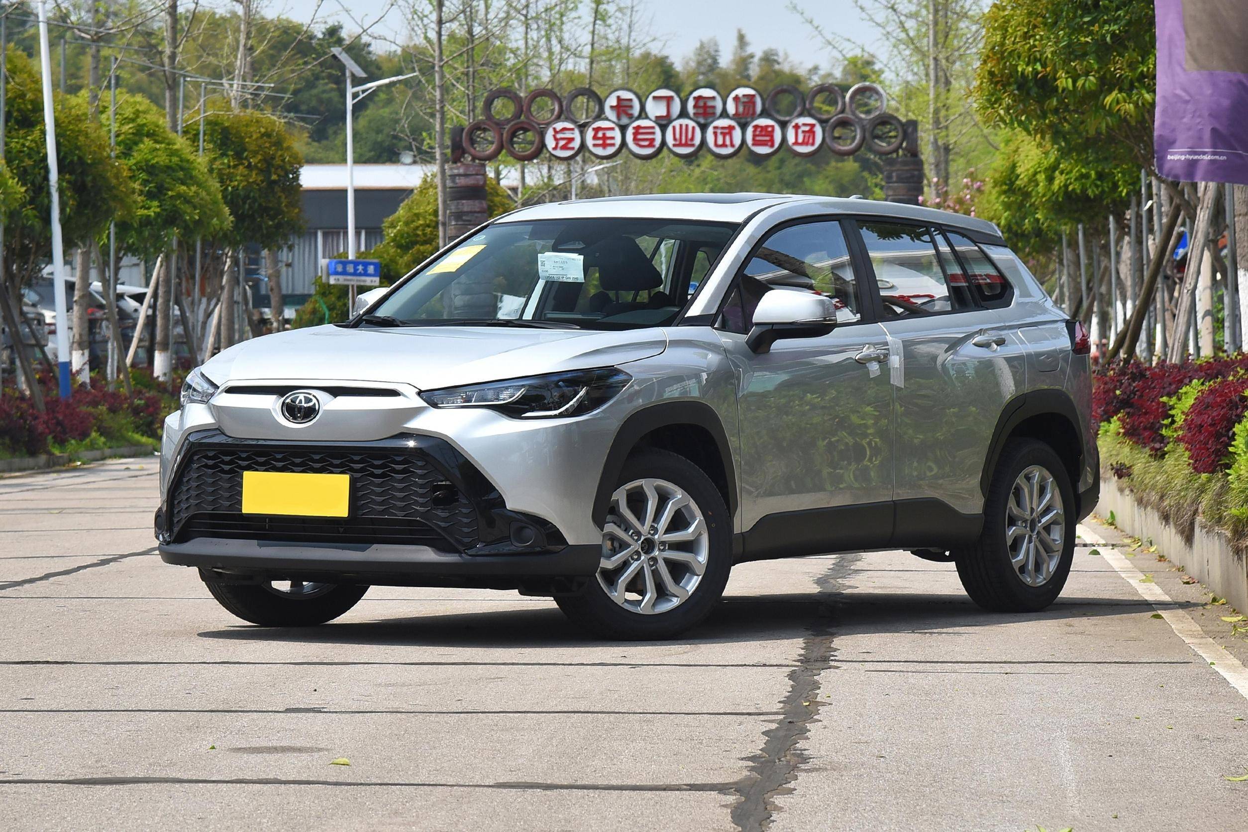 降价后成为最畅销的合资suv,丰田锋兰达值得入手吗?_搜狐汽车_搜狐网