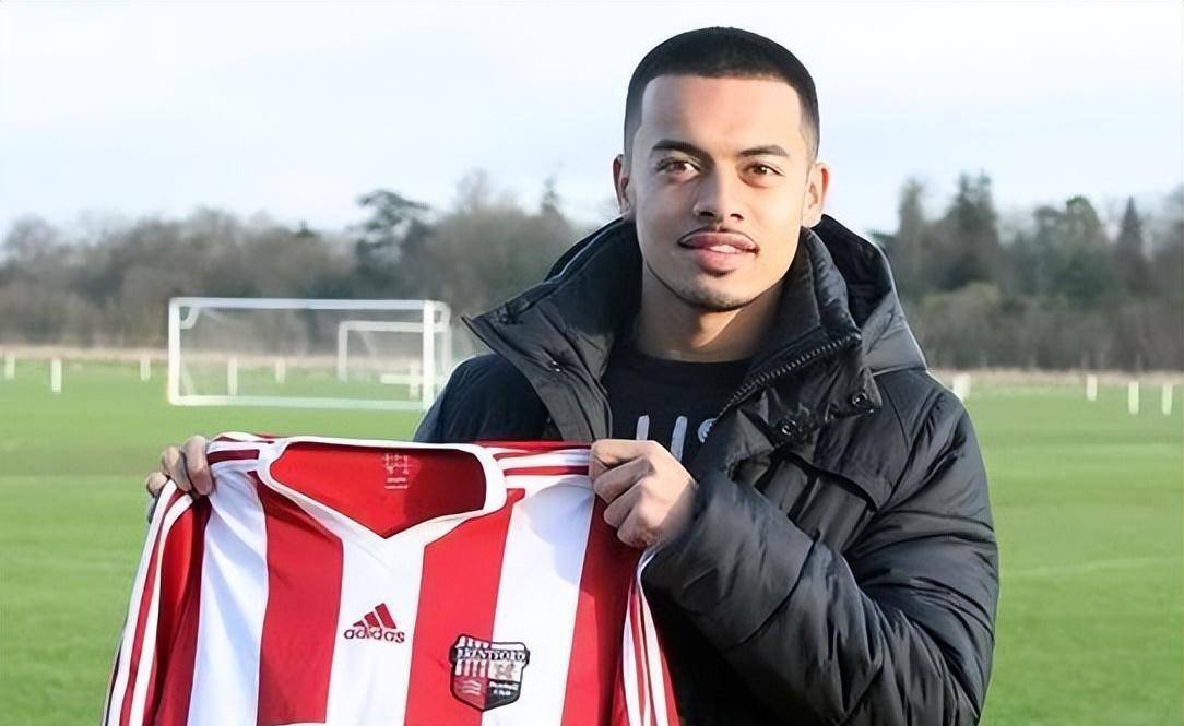 巅峰时得到阿森纳青训机会 可惜国足四任教练都不爱他_李可_伊万科