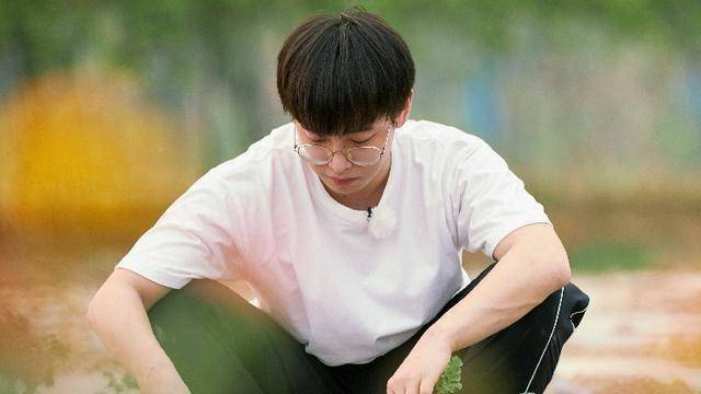 《向往5》结束后,张艺兴收获颇丰,两兄妹现状有喜有忧_彭昱_张子枫