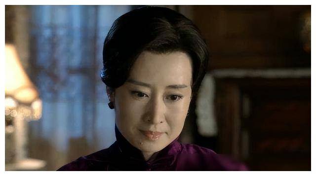 刘敏涛揭秘《伪装者》拍摄,与靳东真实演技互动,姐弟情深_表演_角色