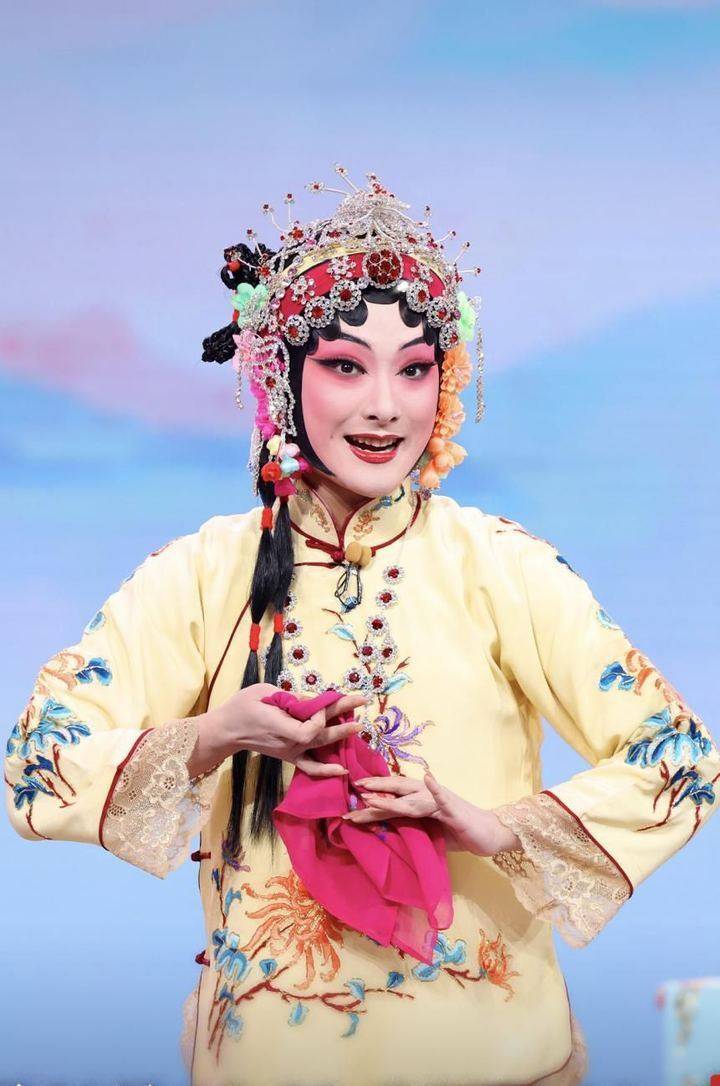 来自湖北省京剧院的张青民,来自吉林省戏曲剧院的刘治强,来自福建京剧