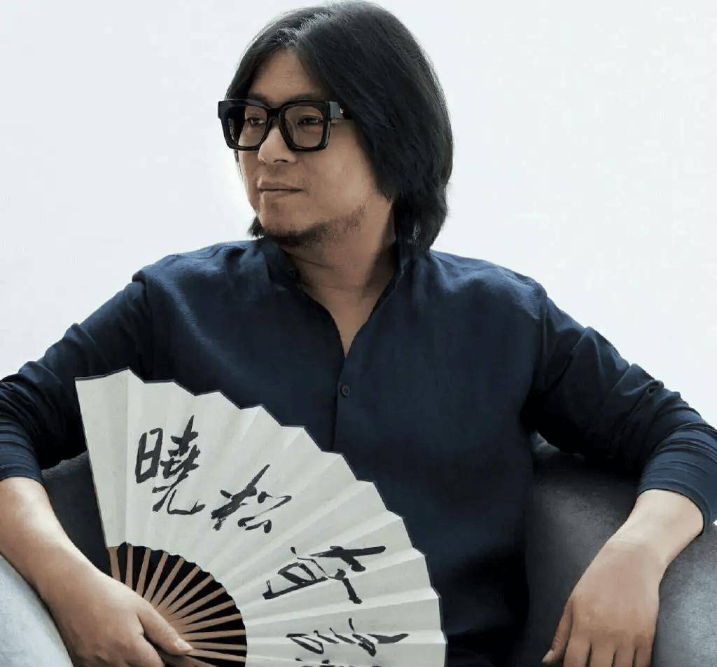 事实证明,"消失"8年的高晓松,早已经走上了一条"不归路"_音乐界_校园