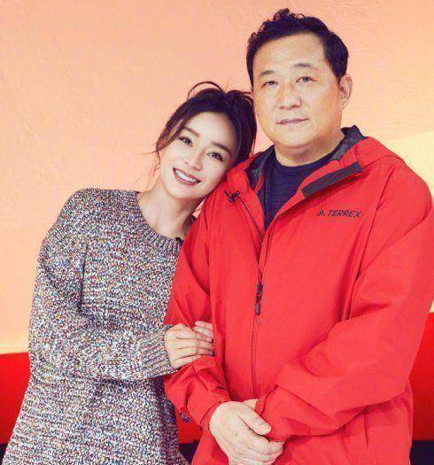 原创我家那闺女闭幕最大赢家不是吴昕焦俊艳而是傅园慧爸爸