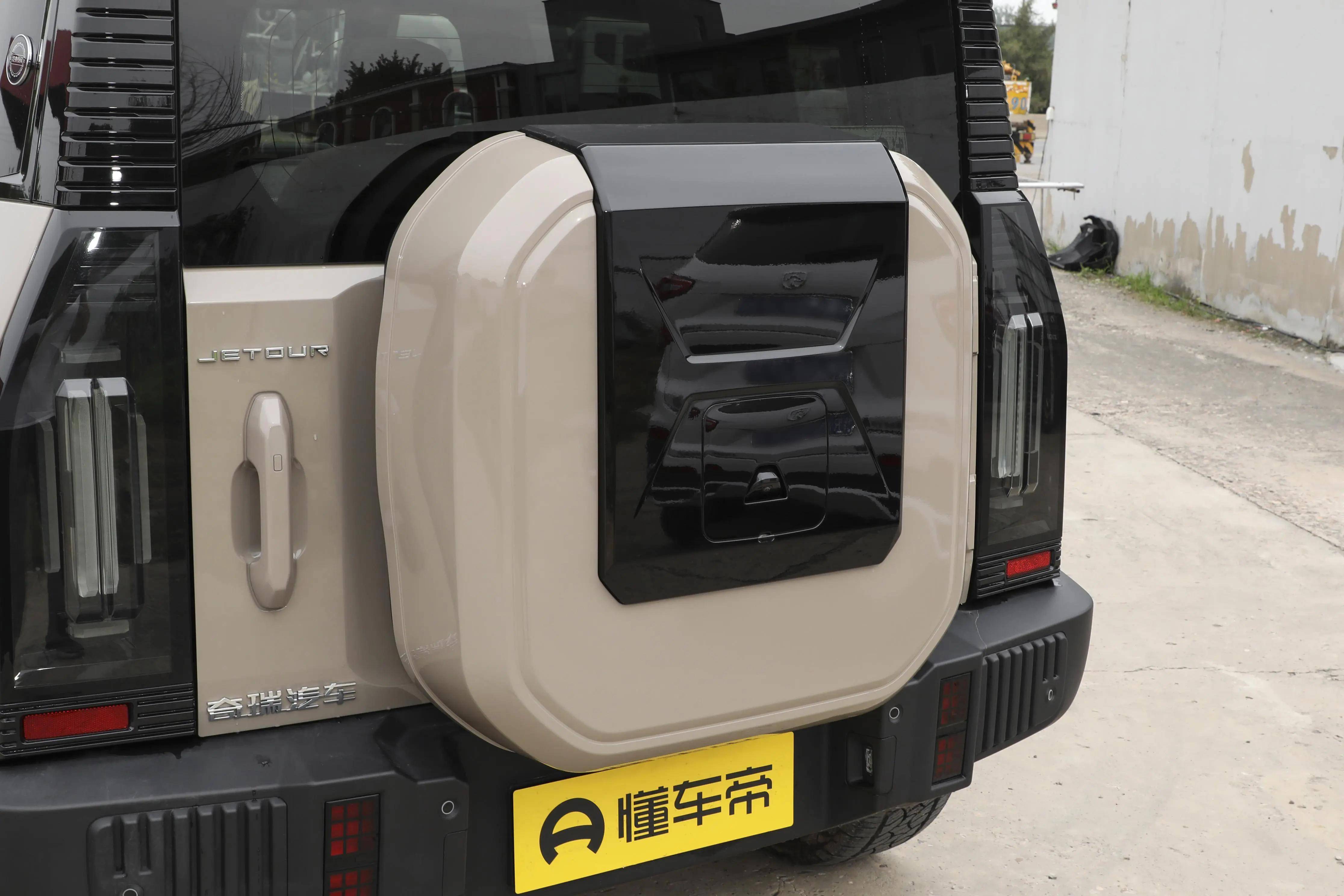 5t hi4智能四驱电混和一定的越野,涉水能力,改变哈弗品牌在越野车领域