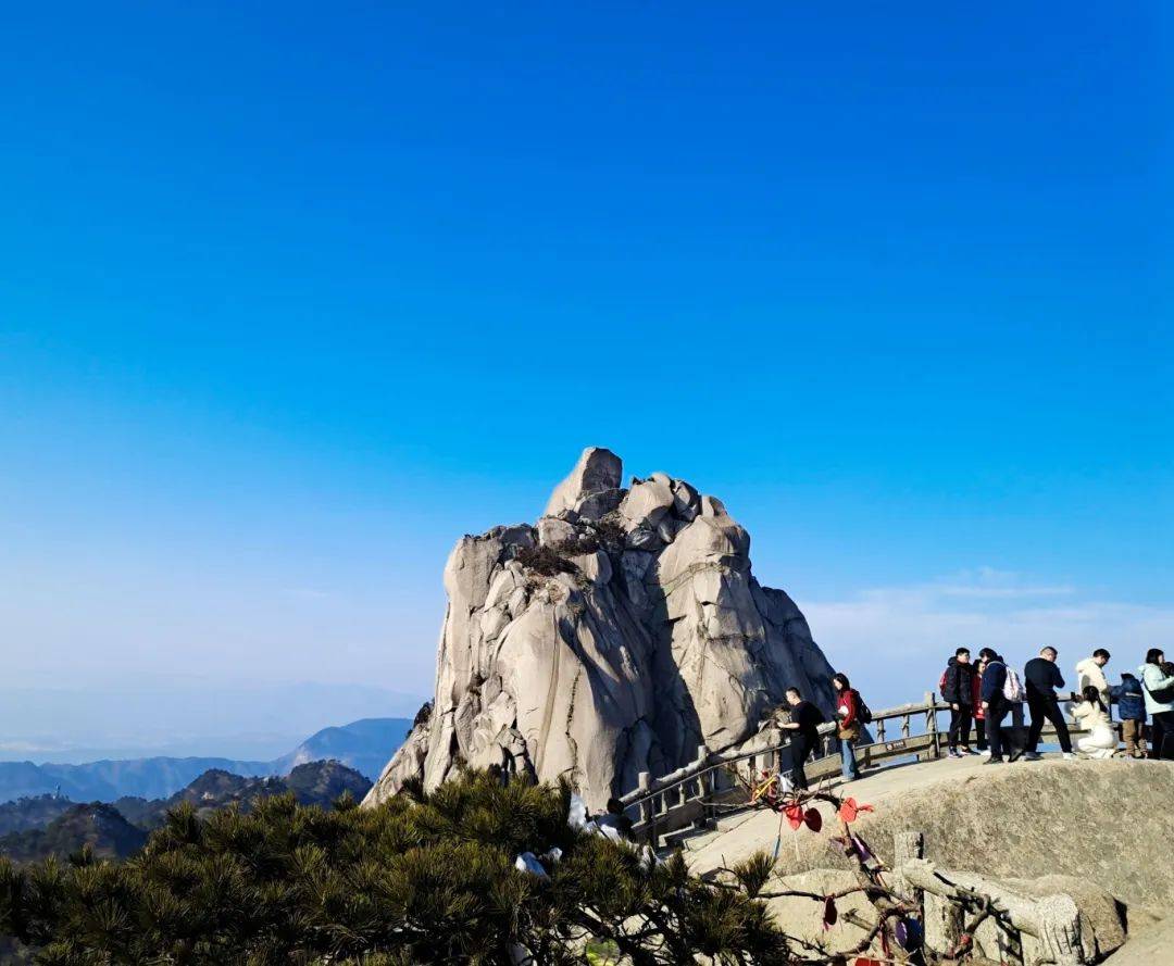 春游江淮丨安徽天柱山:天蓝如洗 风光旖旎