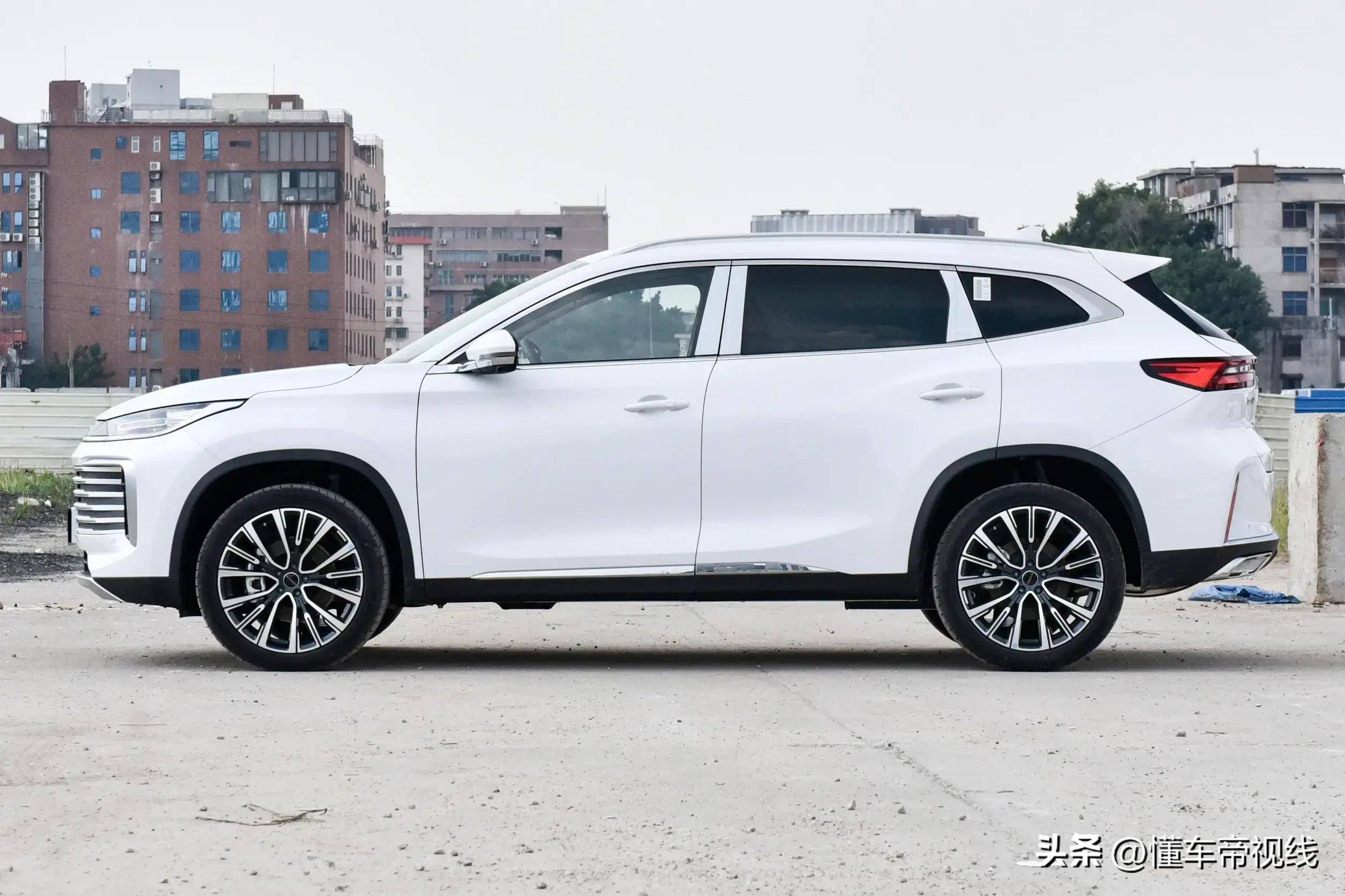 99万元起,2.0t动力中型suv,星途凌云国际版上市_搜狐汽车_搜狐网