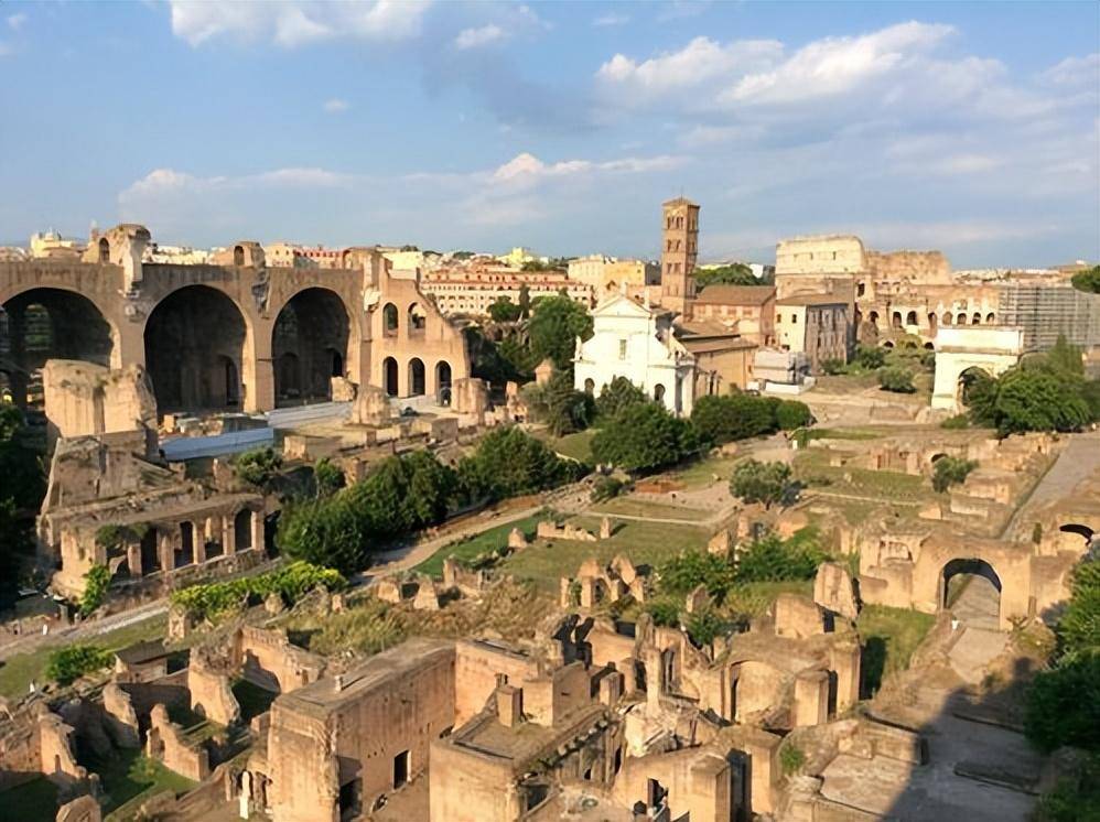 古罗马的建筑为何如此壮观?屹立千年不倒,如今仍然让人仰望!