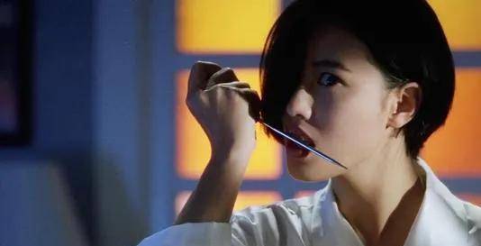 爱演反派的绝色美人哪些你恨不起来