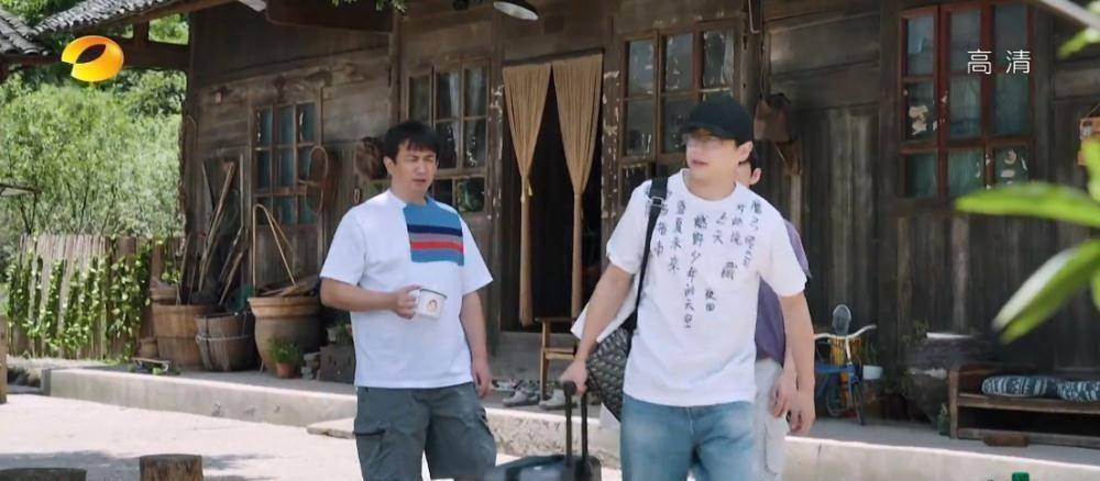 原创向往5收官很感动黄磊透露不确定有第六季张艺兴提前离开