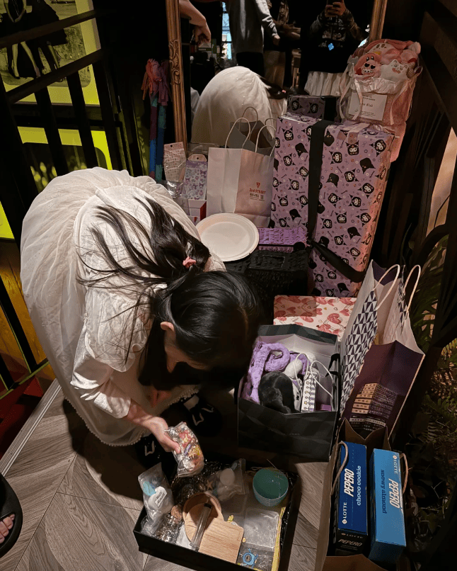 郝邵文携妻女回台湾定居!因继女被霸凌离开杭州,办派对迎新生活