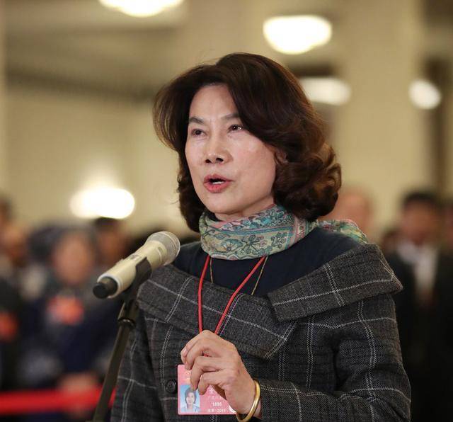 董明珠心里只有格力和儿子如今儿子长大成人为何她还不再婚